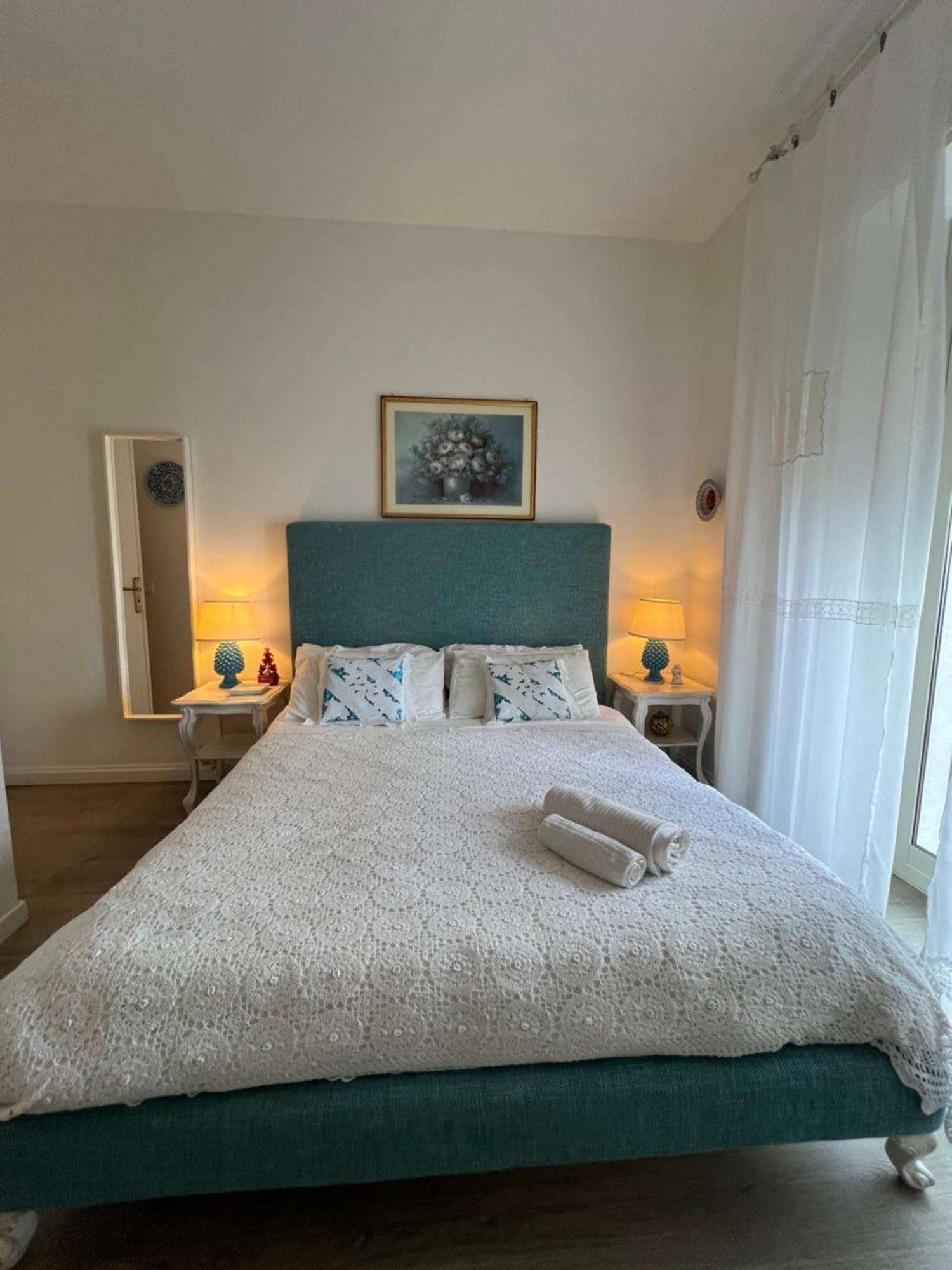 타오르미나 La Guardiola Di Angela E Nino B&B 외부 사진