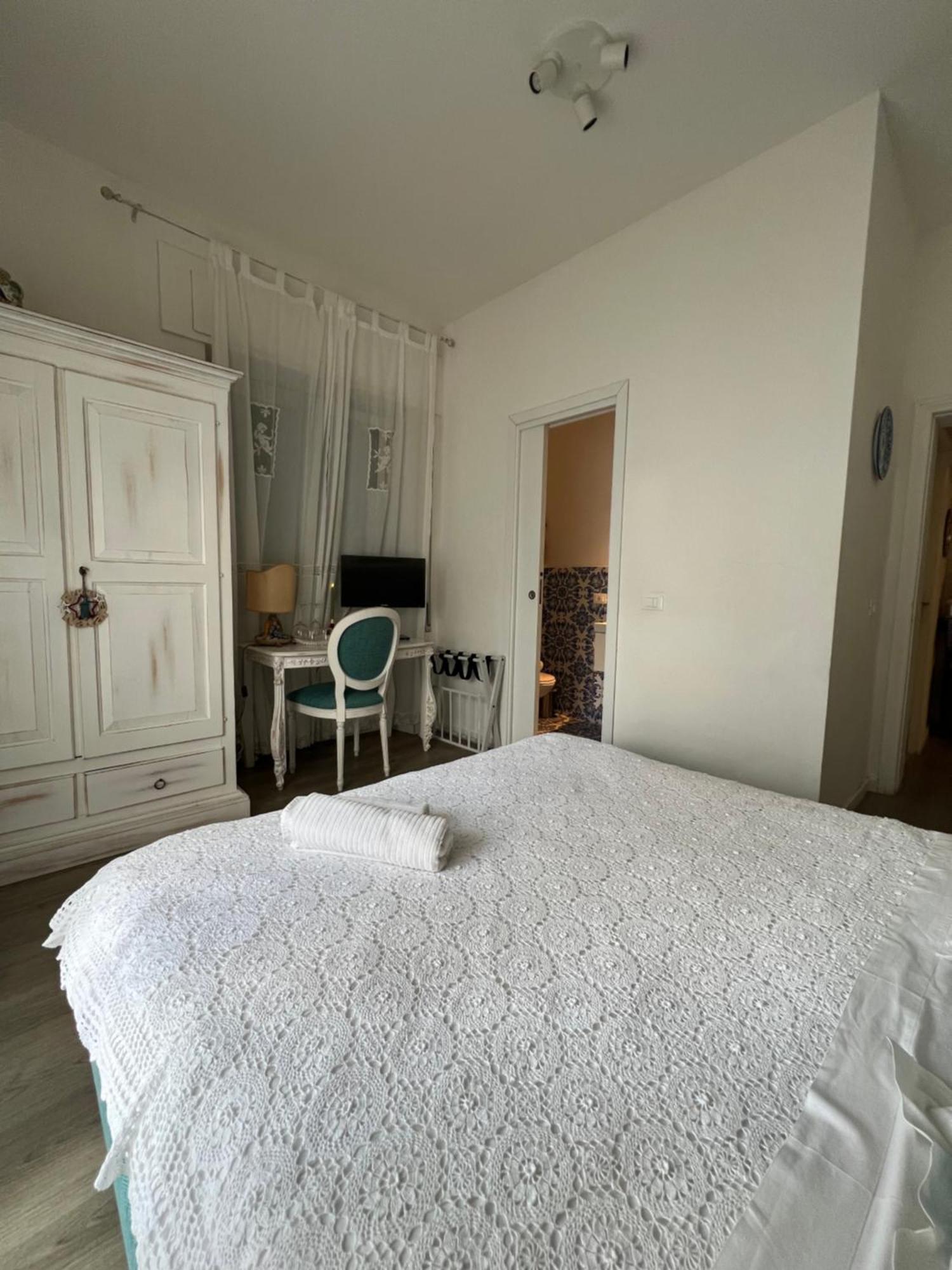 타오르미나 La Guardiola Di Angela E Nino B&B 외부 사진