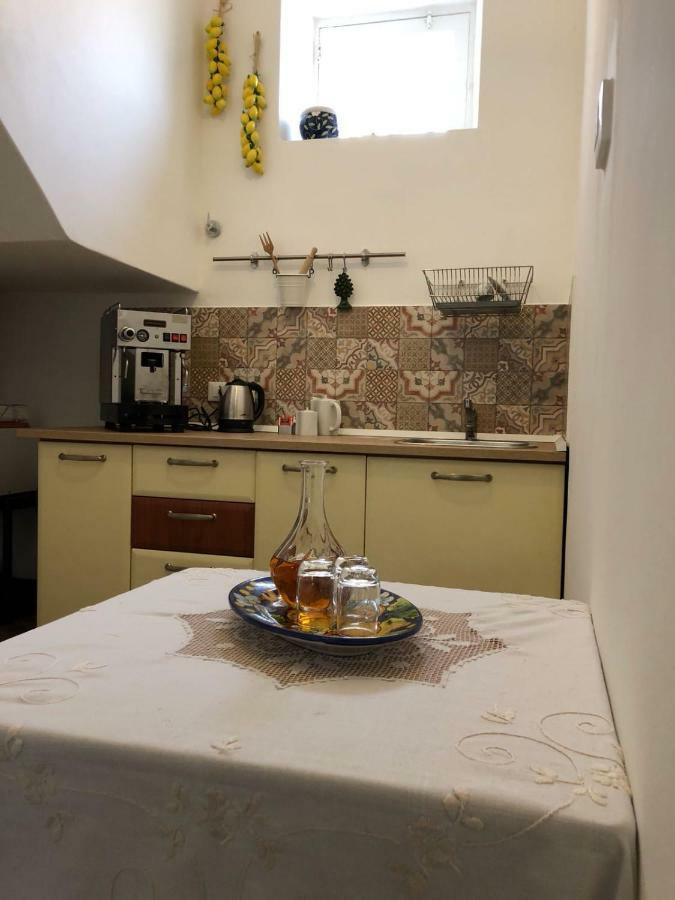 타오르미나 La Guardiola Di Angela E Nino B&B 외부 사진